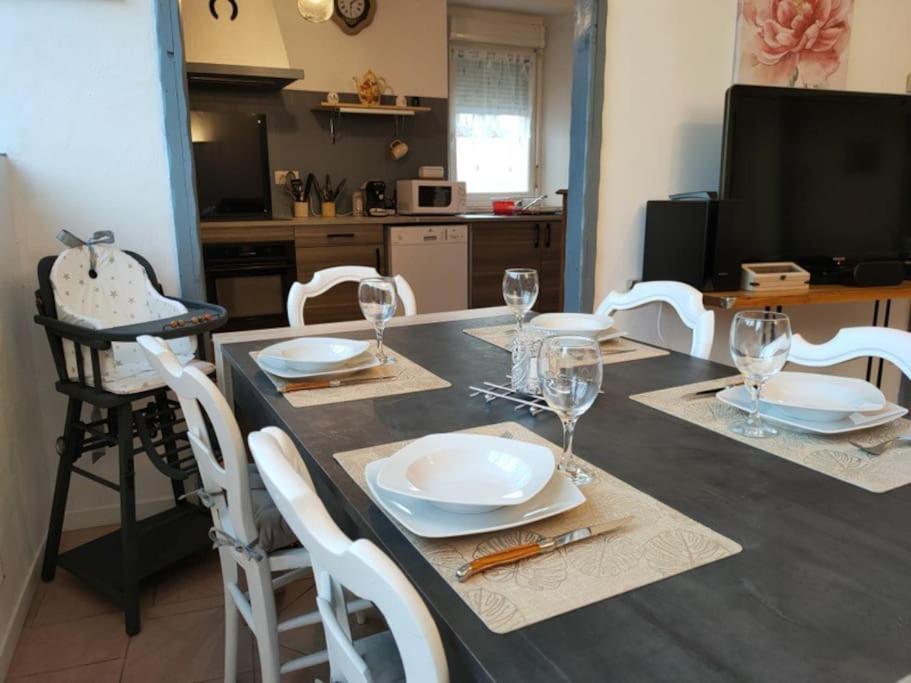 Meuble 3 Etoiles Dans Un Petit Village Du Gers Villecomtal-Sur-Arros 외부 사진