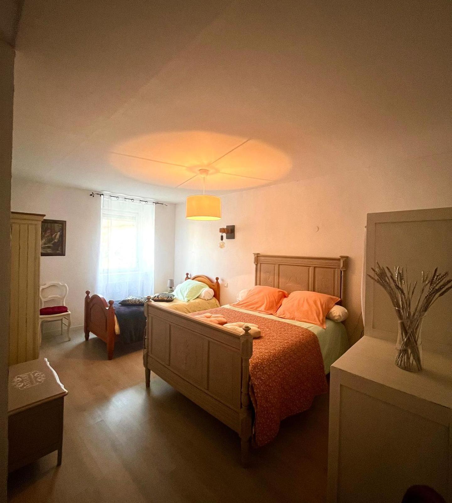 Meuble 3 Etoiles Dans Un Petit Village Du Gers Villecomtal-Sur-Arros 외부 사진