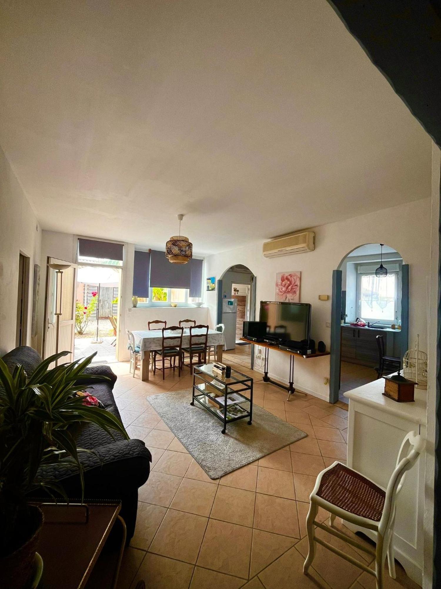 Meuble 3 Etoiles Dans Un Petit Village Du Gers Villecomtal-Sur-Arros 외부 사진