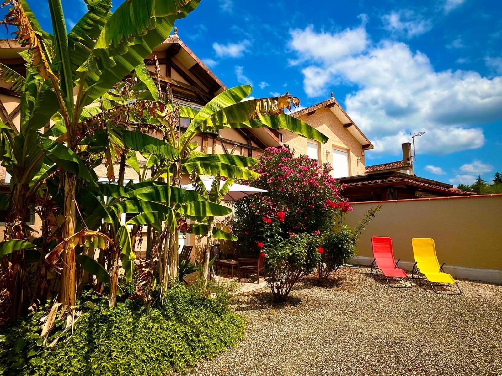 Meuble 3 Etoiles Dans Un Petit Village Du Gers Villecomtal-Sur-Arros 외부 사진